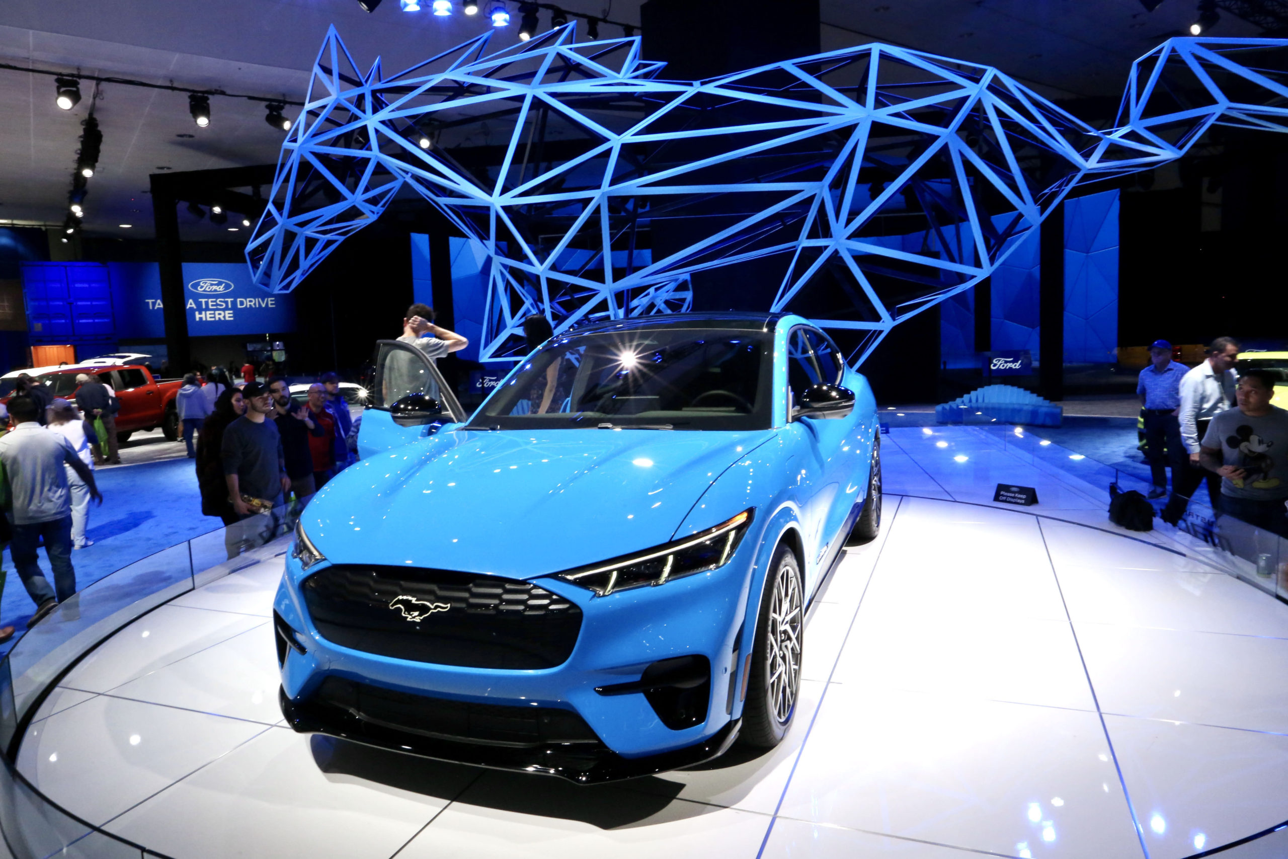 Ford’s Mustang Mach-E tops Tesla’s Mannequin 3 in Shopper Studies li…