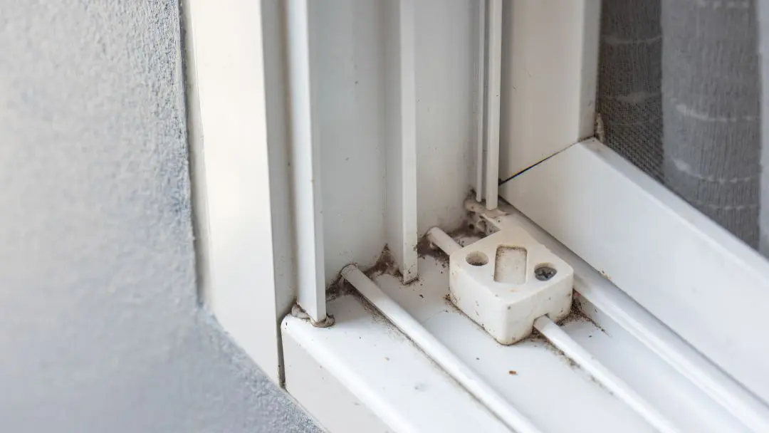 Screens & Tracks Cleaning Enhancing Your Window Experience